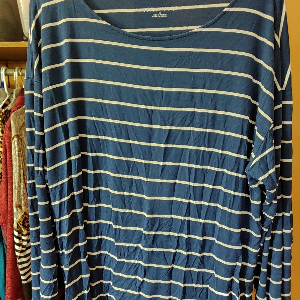 Long sleeve t shirt